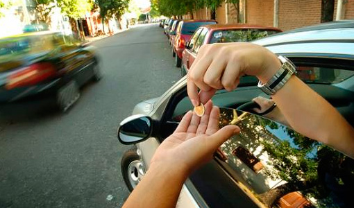 Proyecto de Ley para prohibir a los trapitos Proyecto de Ley para prohibir a los trapitos