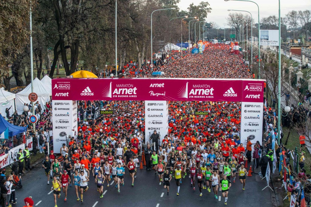 20 mil personas participó del medio maratón