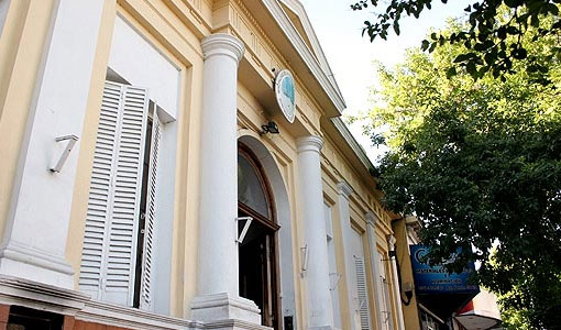 Se cayó un techo en el Comercial 33 Se cayó un techo en el Comercial 33