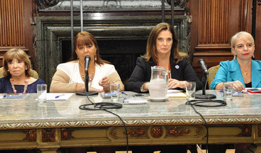 Encuentro sobre Libertad de Expresión e Internet Encuentro sobre Libertad de Expresión e Internet
