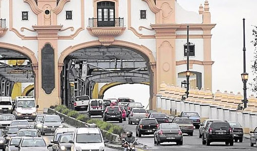 Recuperó su color y su historia el Puente Alsina