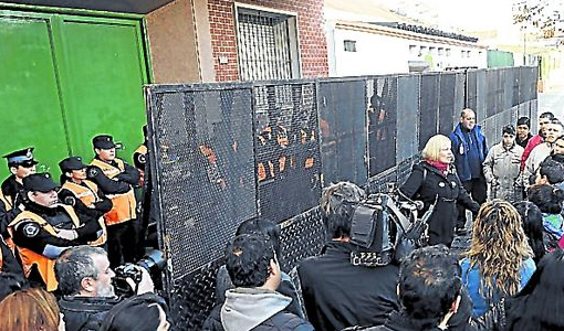 Por denuncias de abuso intervienen un colegio de Flores Por denuncias de abuso intervienen un colegio de Flores
