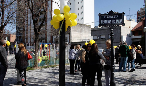 Inauguracion de la plaza Herminia Brumana