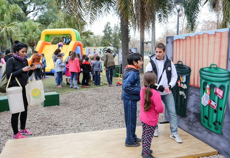 Sos Planeta el domingo en Plaza Irlanda