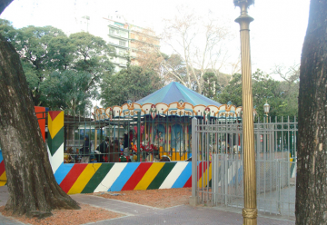 Calesita – Plaza Flores