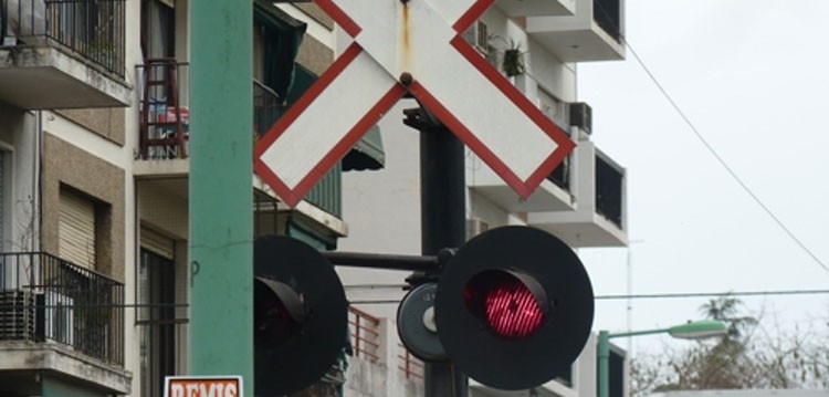 Reabren en Caballito un paso a nivel del tren Sarmiento Reabren en Caballito un paso a nivel del tren Sarmiento