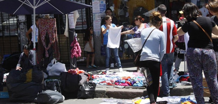 La venta ilegal se multiplico con la llegada de las Fiestas La venta ilegal se multiplico con la llegada de las Fiestas