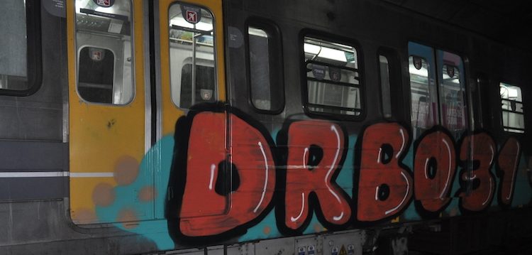 Más vigilancia en el subte para evitar los grafitis