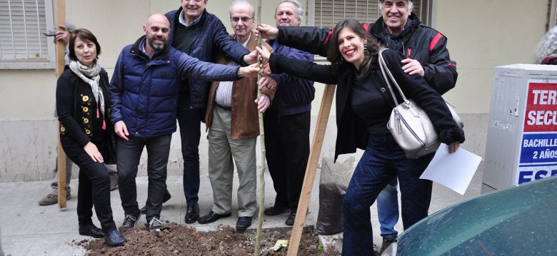 Plan de plantacion y padrinazgo en el Barrio de Flores Plan de plantacion y padrinazgo en el Barrio de Flores