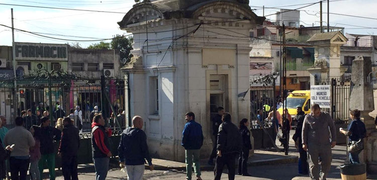 Evacuaron el hospital Piñero por una amenaza de bomba Evacuaron el hospital Piñero por una amenaza de bomba