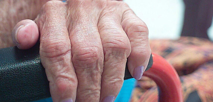 Sancionan ley que regula los geriátricos Sancionan ley que regula los geriátricos