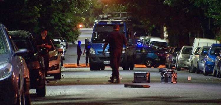 Un ladrón fue abatido por un policía en Parque Chacabuco Un ladrón fue abatido por un policía en Parque Chacabuco