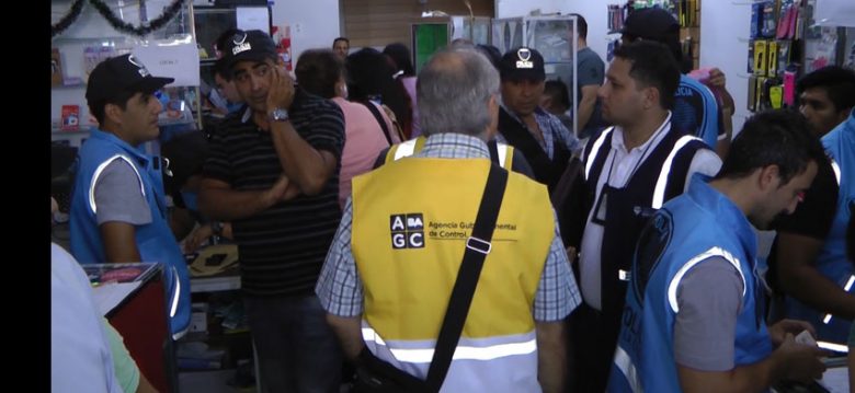 Clausuran locales que vendían celulares robados Clausuran locales que vendían celulares robados