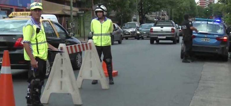 Control de motos en Operativo en el barrio de Flores Control de motos en Operativo en el barrio de Flores