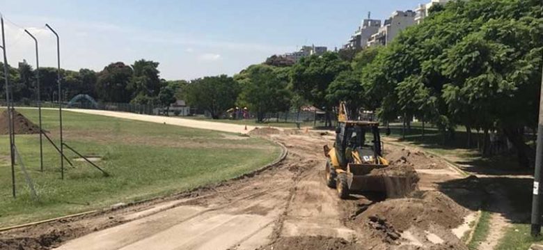 Comenzaron las obras de la pista de atletismo del Parque Chacabuco