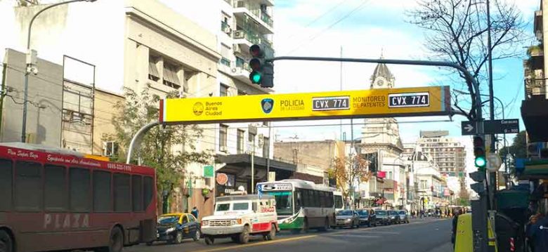 El robo de las chapas de autos en la Capital creció un 40%