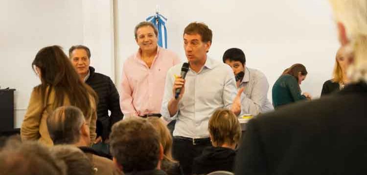 Reunion de Vecinos con el Vicejefe de Gobierno Reunion de Vecinos con el Vicejefe de Gobierno