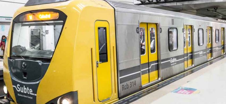 Se postergo el cambio de horario en el subte