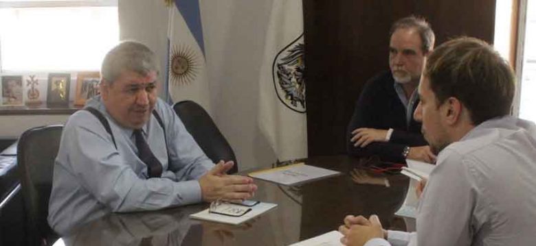 Reunión entre funcionarios de la ciudad y la localidad de Pinamar