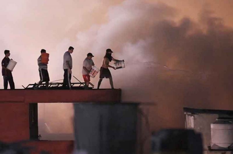 Un gran Incendio se desato en la Villa 31 de Retiro Un gran Incendio se desato en la Villa 31 de Retiro