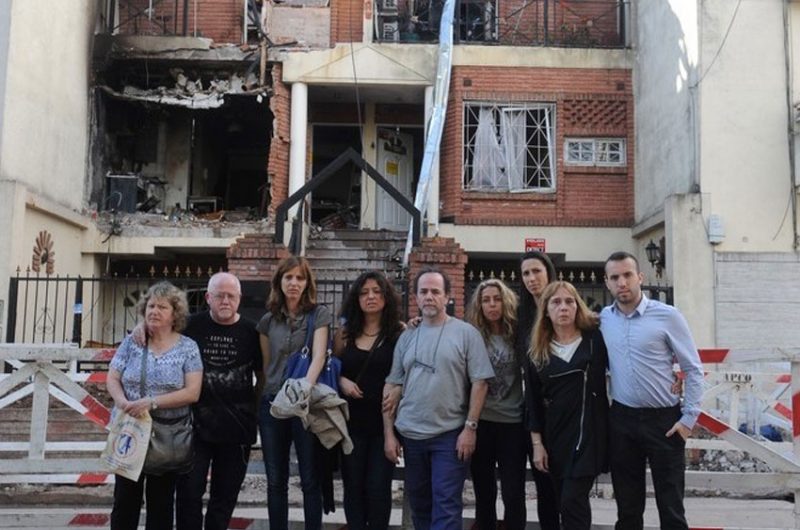 El drama de las cinco familias tras la explosión en la calle Neuquén El drama de las cinco familias tras la explosión en la calle Neuquén