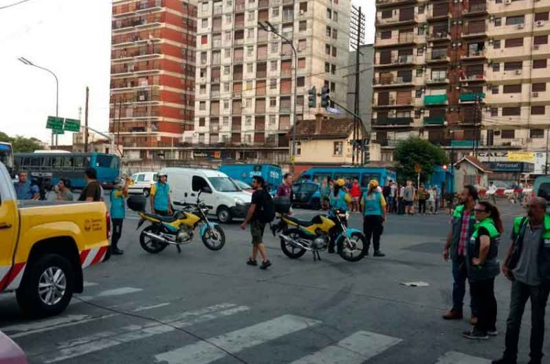 Operativo en Liniers contra la venta ilegal