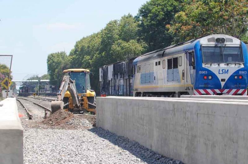 Ponen a la venta inmuebles para financiar obras ferroviarias