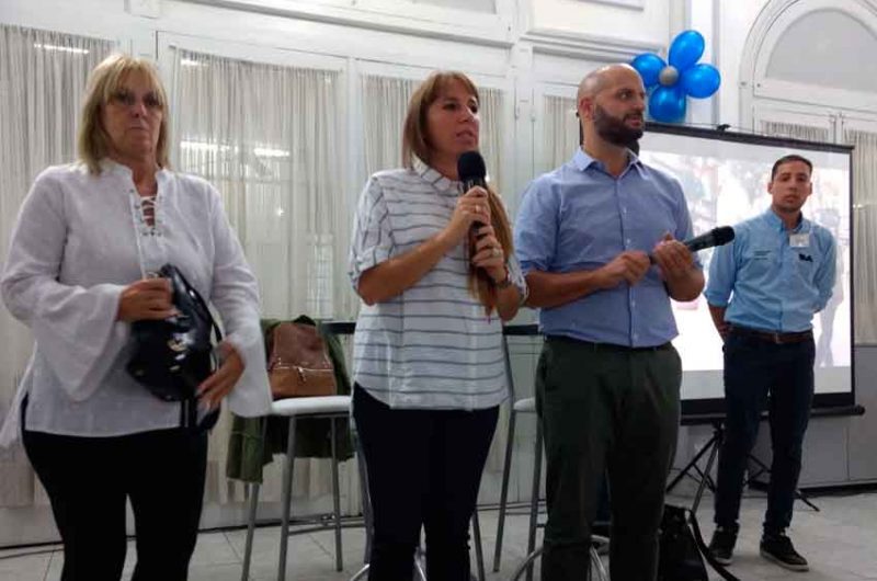 Reunión sobre Movilidad y transporte en el Barrio de Flores Reunión sobre Movilidad y transporte en el Barrio de Flores