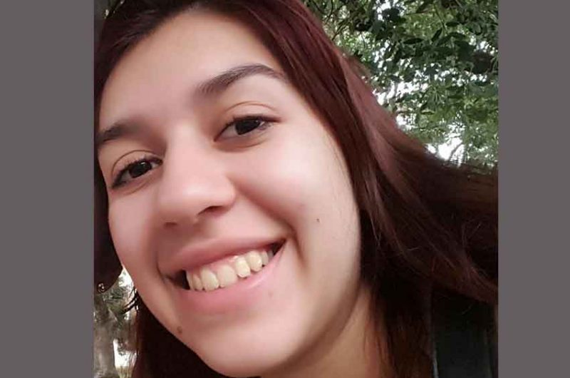 Piden colaboración para ubicar a una joven que desapareció en Flores Piden colaboración para ubicar a una joven que desapareció en Flores
