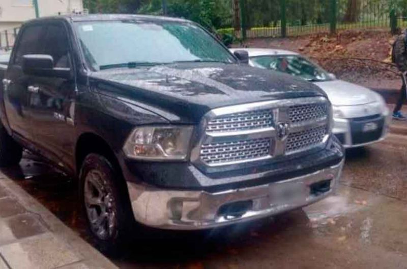 Subastan camionetas a beneficio del Hospital Piñero