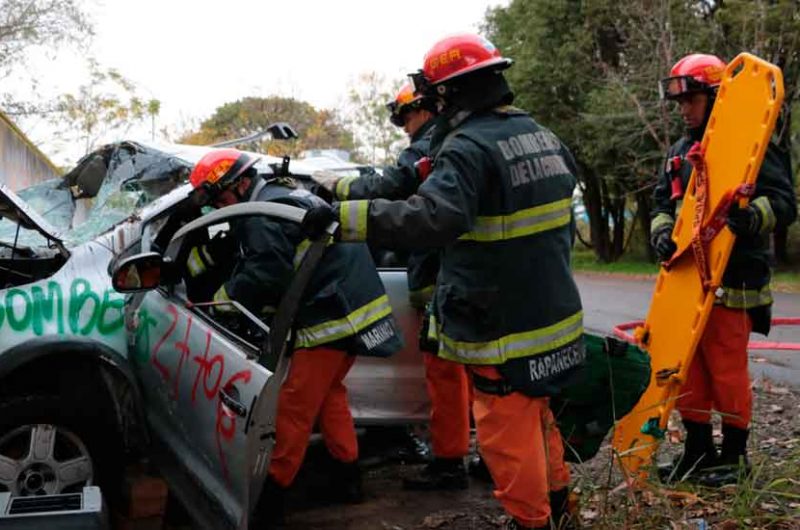 Simulacro de bomberos de la ciudad y Defensa Civil