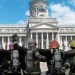 Bomberos realizan abrazo al Congreso Nacional