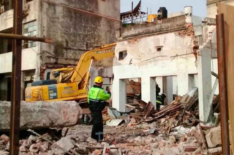 Derrumbe en una obra en construcción de Gavilán al 1100