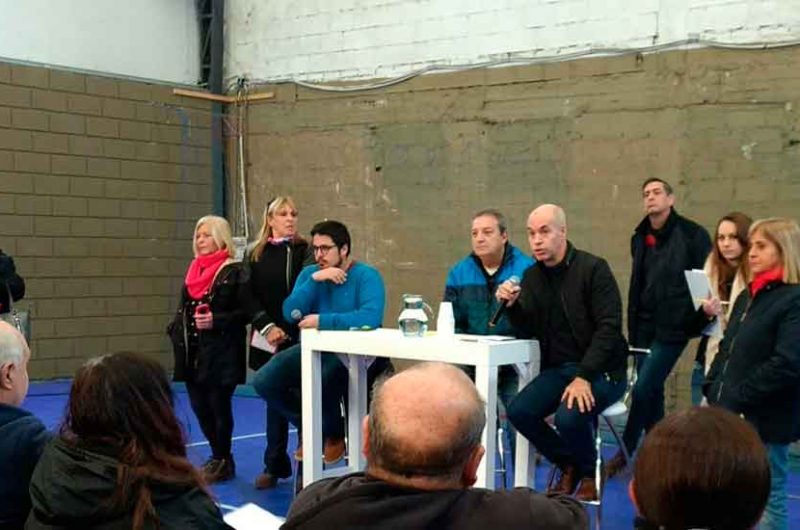 Reunión de Vecinos y el Jefe de Gobierno porteño Reunión de Vecinos y el Jefe de Gobierno porteño
