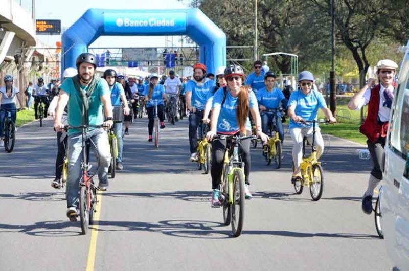 Nueva bicicleteada organizada por el Banco Ciudad Nueva bicicleteada organizada por el Banco Ciudad