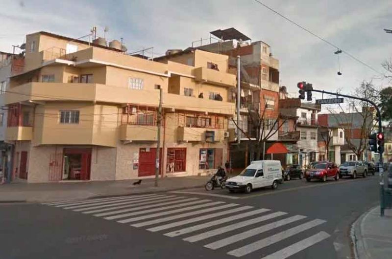 Detuvieron a cuatro hombres por violar a una mujer Detuvieron a cuatro hombres por violar a una mujer