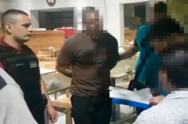 Violó en reiteradas ocasiones a su propia hija y fue detenido Violó en reiteradas ocasiones a su propia hija y fue detenido