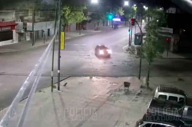 Dos detenidos en Persecución choque e incendio Dos detenidos en Persecución choque e incendio