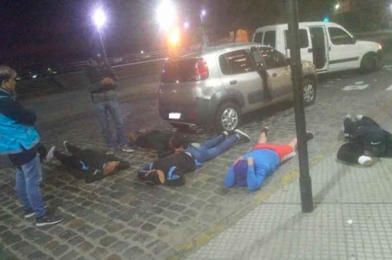 La policía atrapó a cinco peligrosos delincuentes