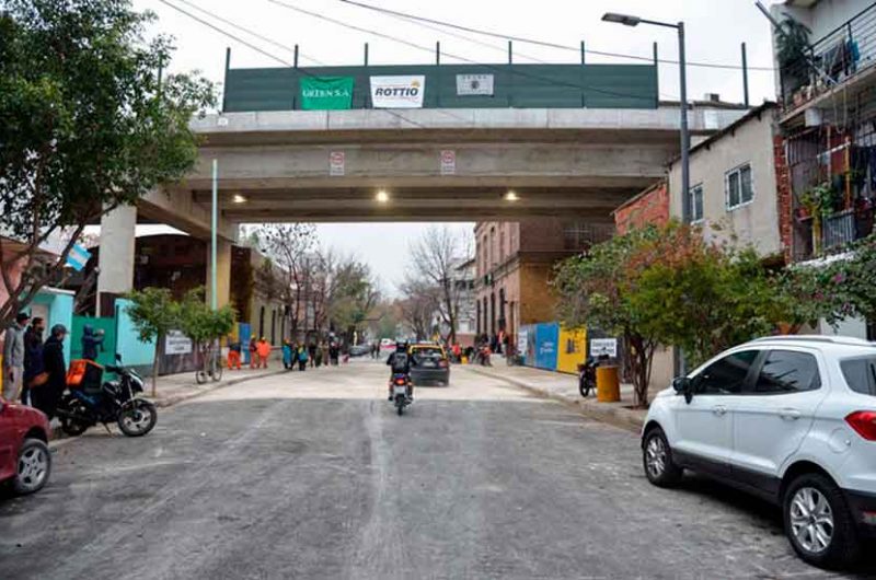 Viaducto San Martín: Se realizo la apertura de la calle Castillo