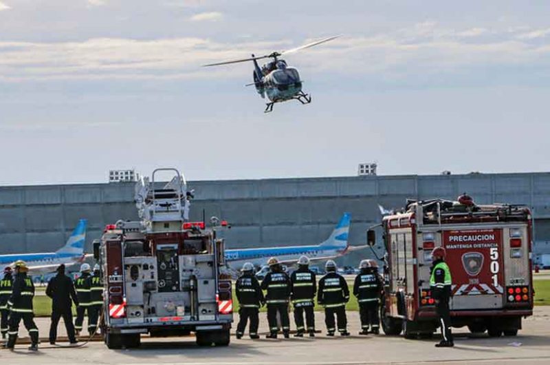 Simulacro de emergencia en el Aeroparque metropolitano