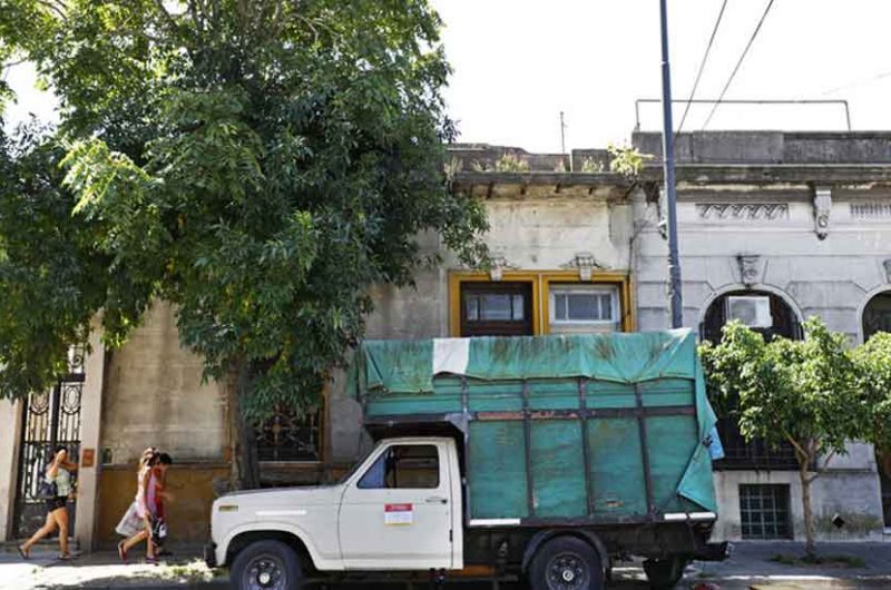 Cómo gestionar el retiro de un auto abandonado