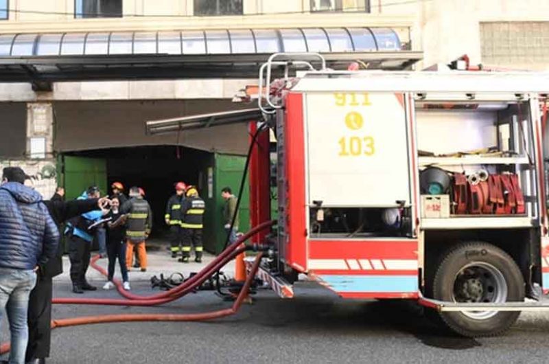 Incendio en el sanatorio Antártida del barrio de Caballito