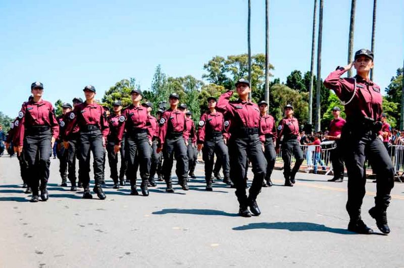 La Policía de la Ciudad celebró su tercer aniversario con un desfile