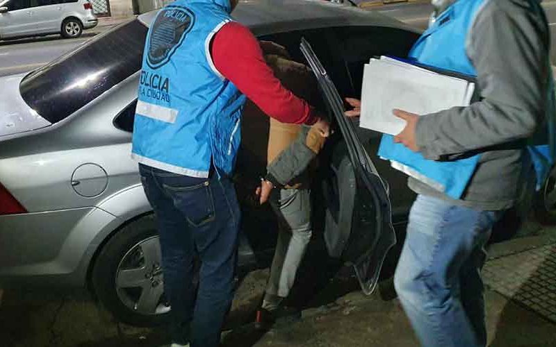 Detienen a un «narco taxi» con un kilo de cocaína Detienen a un «narco taxi» con un kilo de cocaína