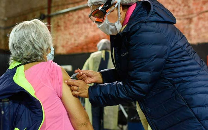 Se vacunaron contra la gripe 205.000 adultos mayores Se vacunaron contra la gripe 205.000 adultos mayores