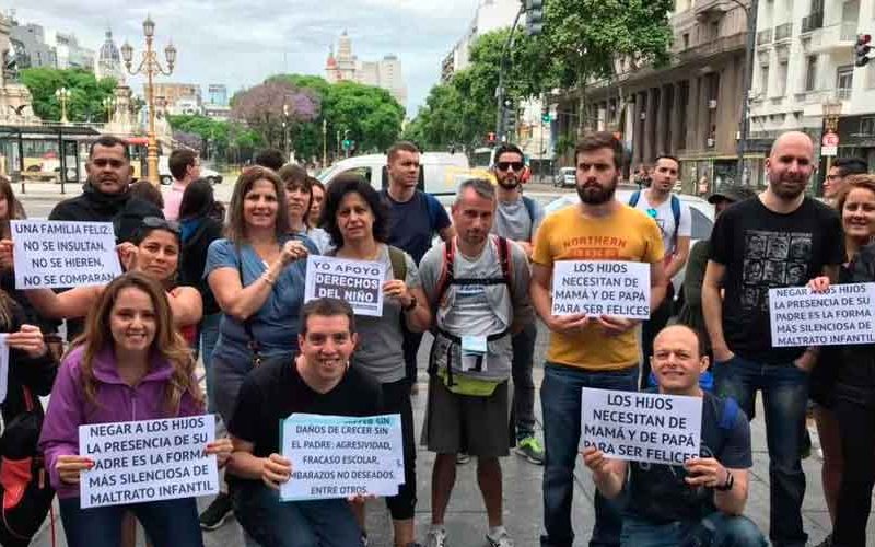Obstruir vínculos afectivos frente a divorcios conflictivos Obstruir vínculos afectivos frente a divorcios conflictivos