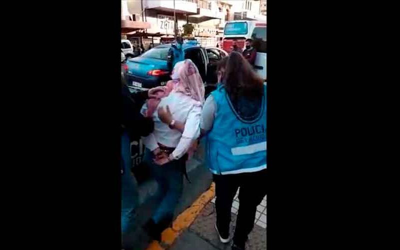 Tres delincuentes fueron detenidos en Flores Tres delincuentes fueron detenidos en Flores