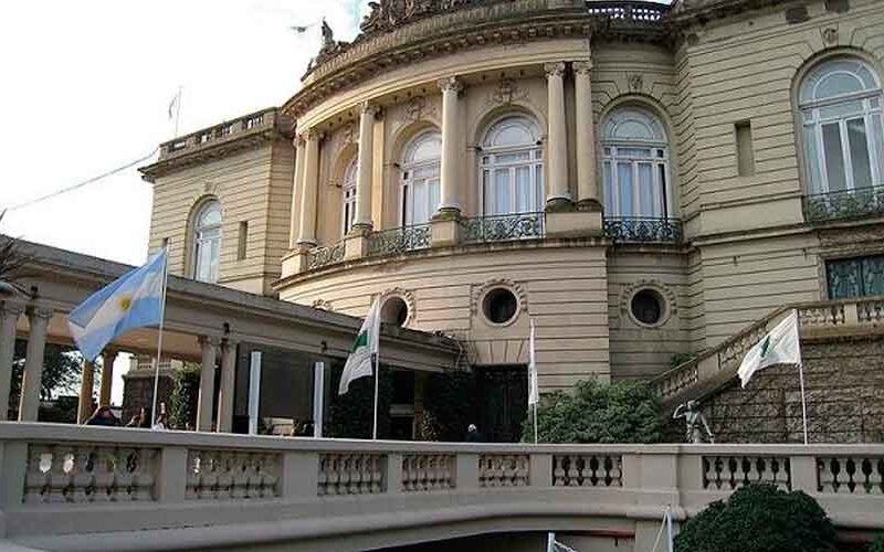 El Casino Puerto Madero y el Hipódromo reabren sus puertas El Casino Puerto Madero y el Hipódromo reabren sus puertas