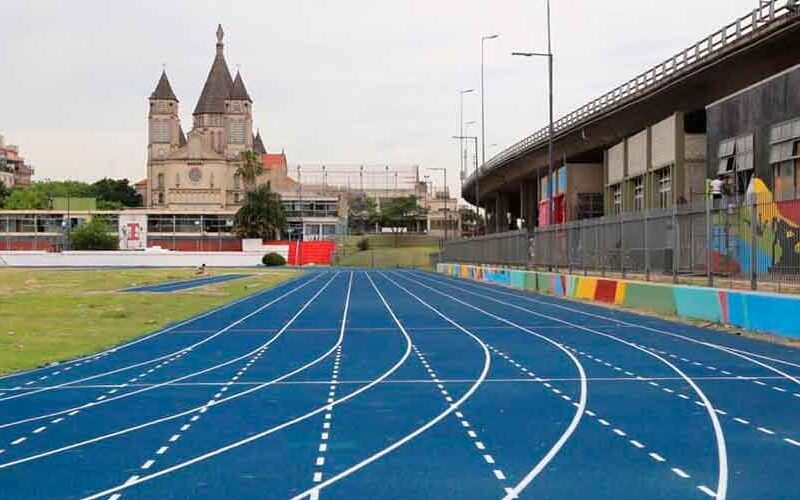 Reabre la Pista de Atletismo de Parque Chacabuco Reabre la Pista de Atletismo de Parque Chacabuco